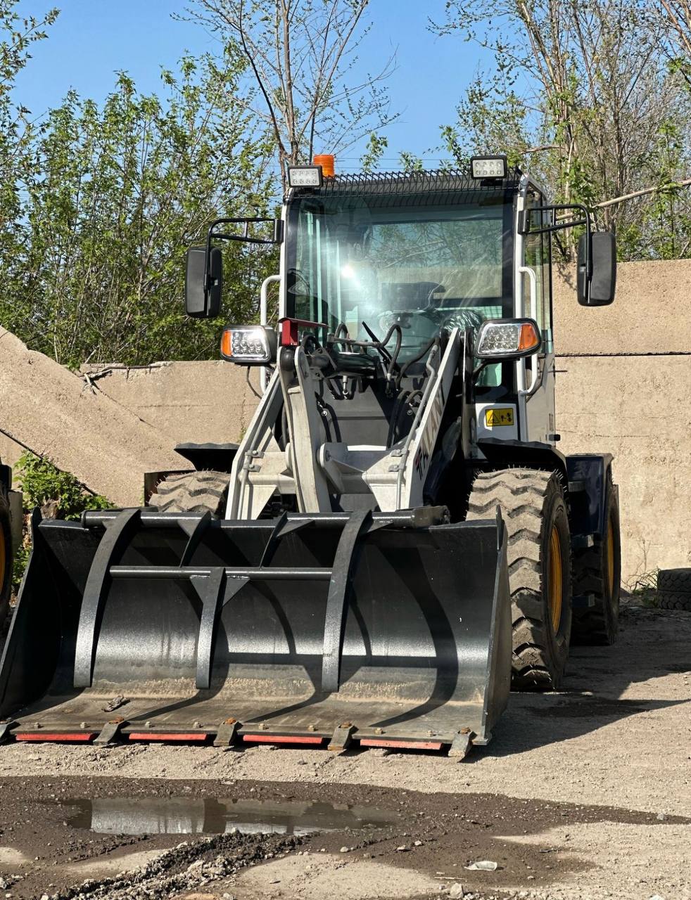Фронтальный погрузчик TALANT ZL928